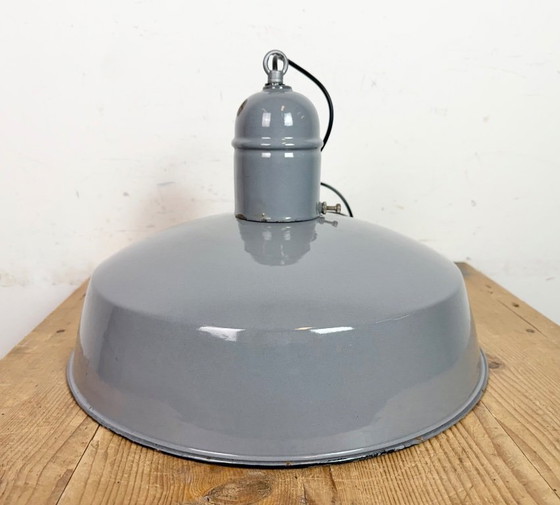 Image 1 of Lampada a sospensione industriale in smalto grigio, anni '60