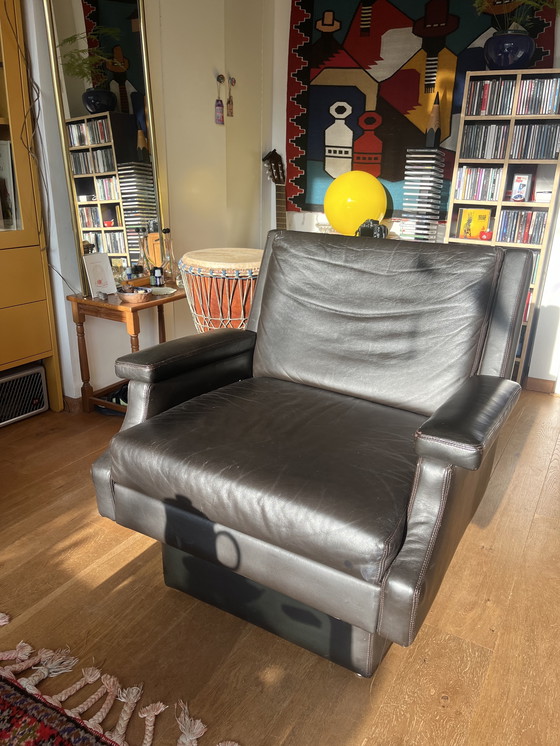 Image 1 of Poltrone da salotto in pelle marrone in stile metà secolo moderno (coppia)