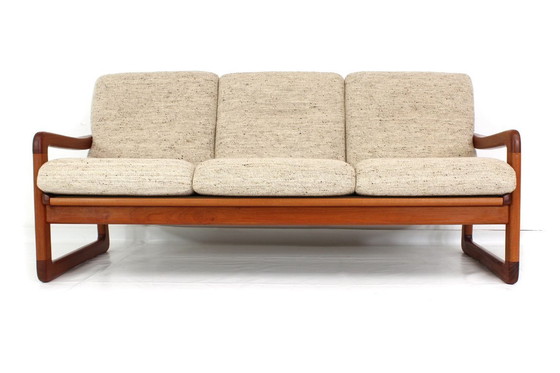 Image 1 of Come nuovo! Divano Holstebro di design danese di metà secolo, in teak massello, lana vergine di prima qualità, condizioni da esp