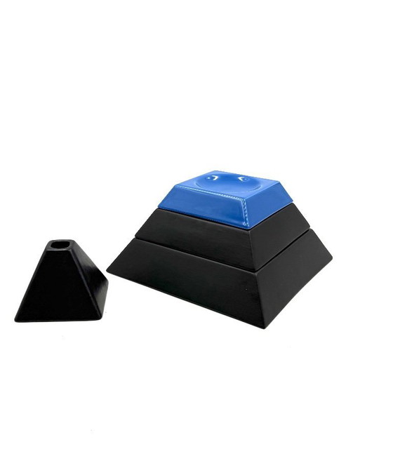 Image 1 of Cendriers empilés en céramique en forme de pyramide / centre de table, Amalgames France années 1980