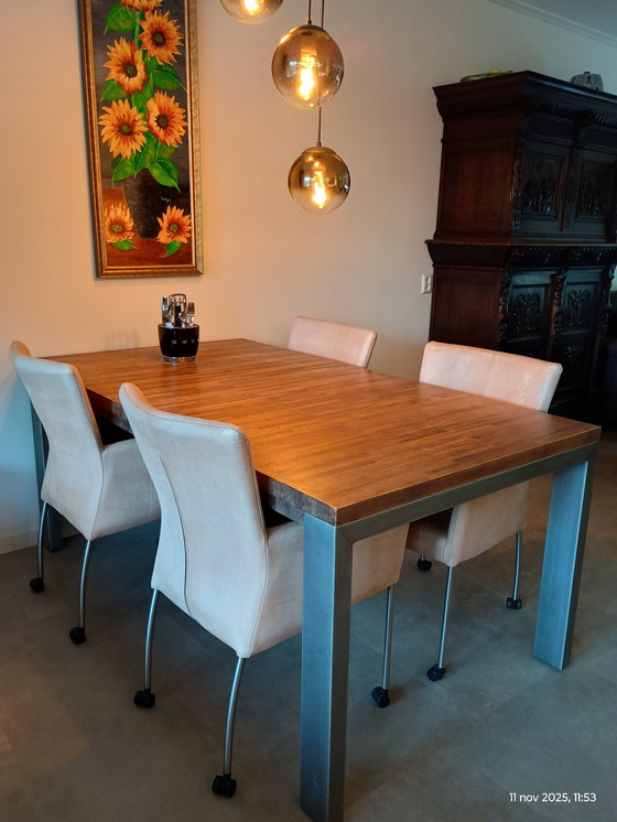 Image 1 of 4 x Esszimmerstuhl mit Wannenform