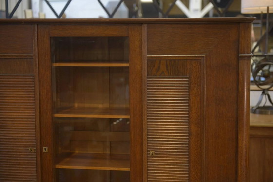 Brutalist display cabinet in oak by Charles Dudouyt, 1940s. – Wood, Glass, Art Deco (photo 11 of 15)