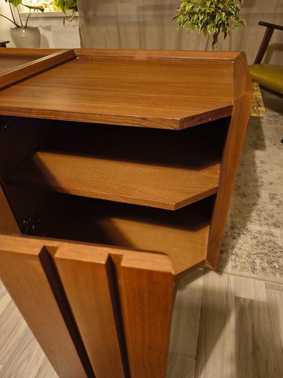 Image 1 of Buffet en noyer | Style années 1960