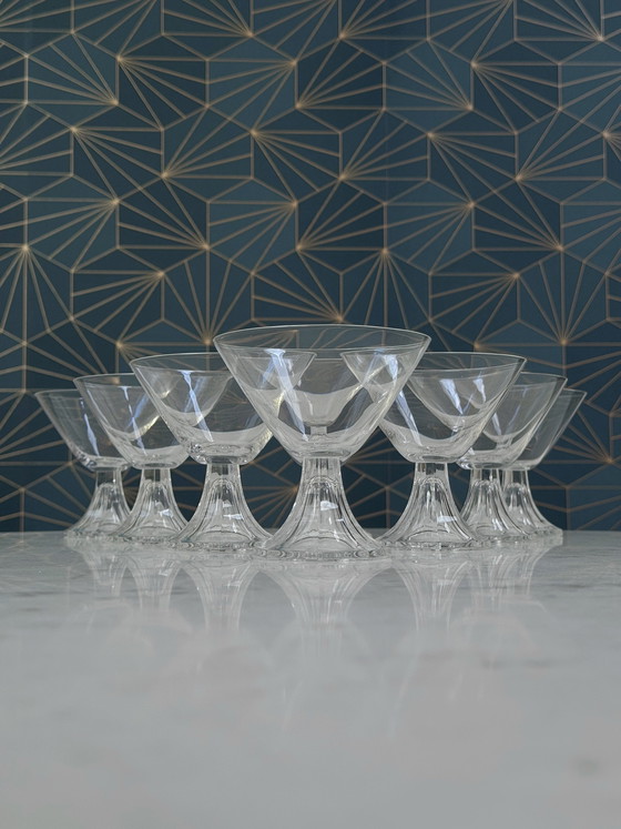 Image 1 of Huit coupes à cocktail/champagne en cristal Art déco attribuées à Val Saint Lambert, Belgique, années 1930