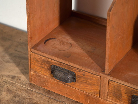 Antique Japanese desktop organiser with compartments and drawers – Japan, circa 1930 – Table accessories (photo 35 of 40)