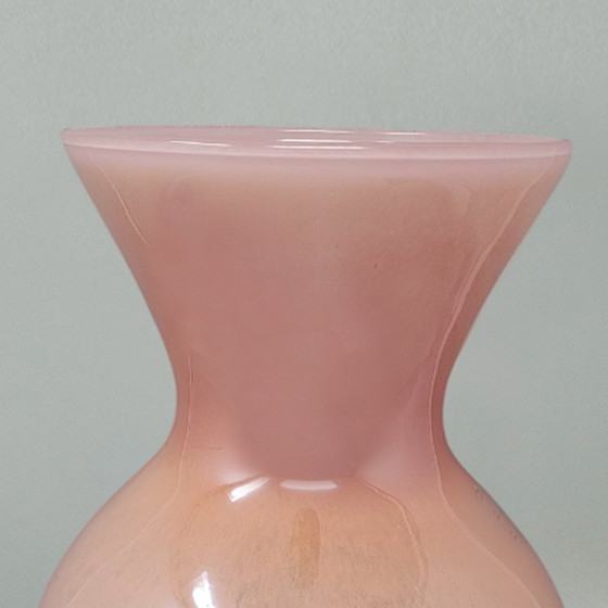 Image 1 of Load Image into Gallery Viewer, 1970s Luxury Pink Handcrafted Vase in Murano Glass by Maestro del Vetro. Made in Italy