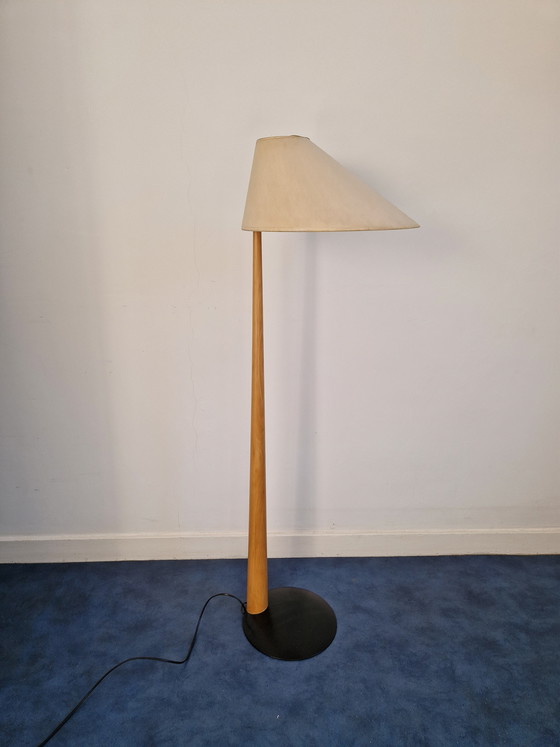 Image 1 of Vintage Design wooden floor lamp stylish natural