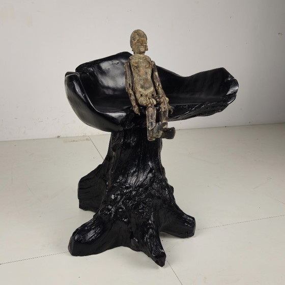 Image 1 of Sedia nera in ceppo d'albero di metà secolo