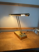 Lampada da tavolo da pianoforte modernista in ottone Mid-Century – anni '70/'80