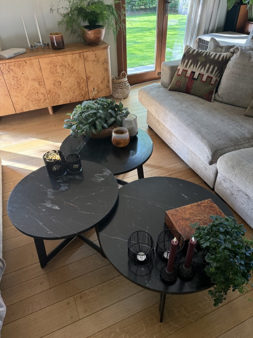 Runde Couchtische aus Marmor