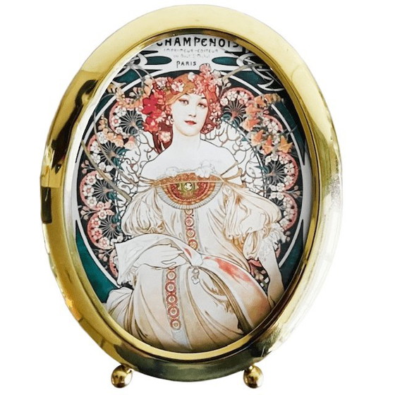 Image 1 of Dipinto vintage Art Nouveau di Alphonse Mucha Champenois Hallmark cornice ovale in ottone degli anni '60