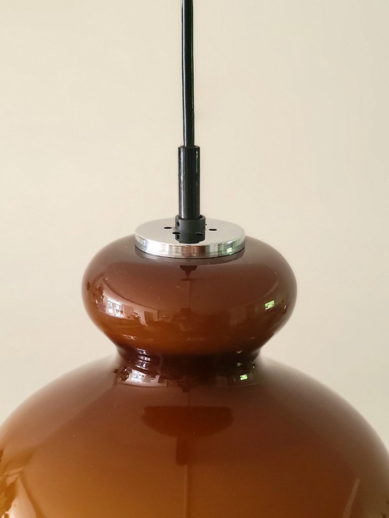 Image 1 of Lampade a sospensione vintage in vetro opalino marrone di Peill & Putzler