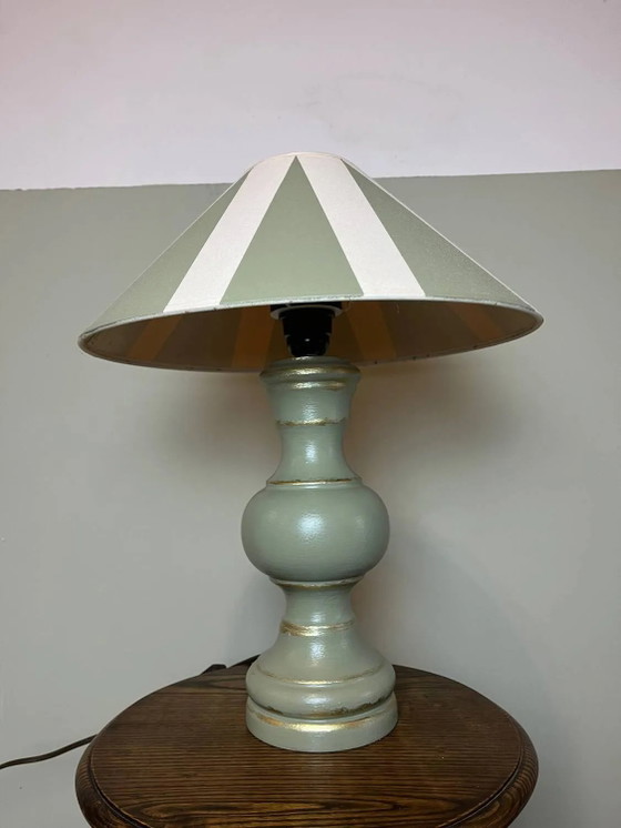Celadongrüne Lampe – Tischlampen, Wood (photo 3 of 13)