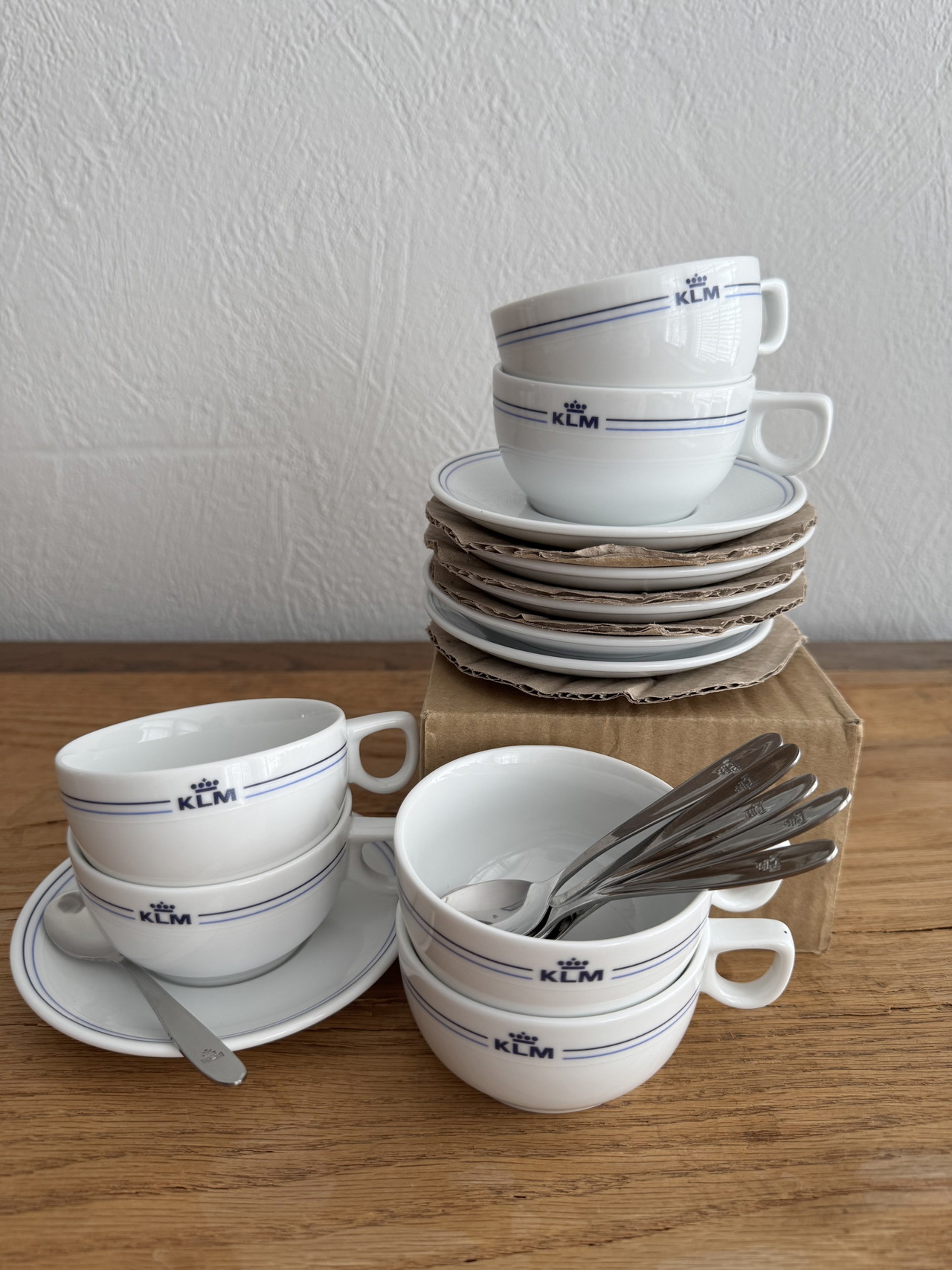 Tazas de café de clase Business de KLM con cucharas, 6 unidades
