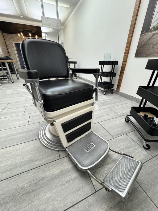 Fauteuils de barbier NIKE Suède 1940