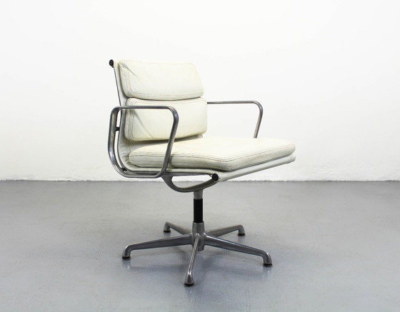 Image 1 of Ea217 Bürostühle Charles & Ray Eames Sitze