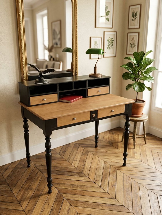Image 1 of Scrivania vintage restaurata – Legno naturale e nero