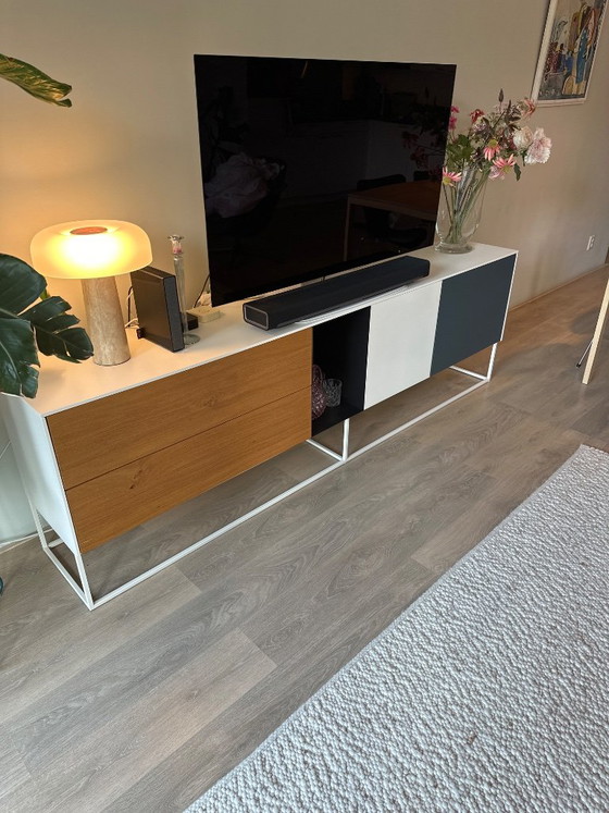 Mobili TV con cassetti e ante, bianco con legno e grigio scuro, Topform, Metallo, Modern (foto 2 di 6)