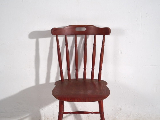 Antiker roter Stuhl im Windsor-Stil (ca. 1920) – Sessel (photo 26 of 28)