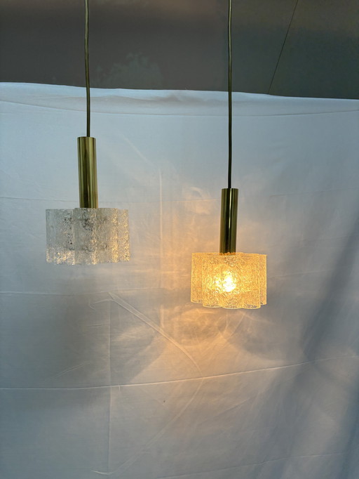 2 suspensions vintage Doria Leuchten, tubes en verre glacé '60/'70