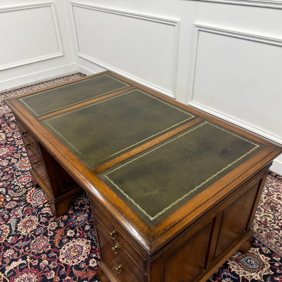 RAC Engels Chesterfield Bureau Groen Leder Eik – Royal Antique Collection, Leather, Wood (photo 17 of 20)