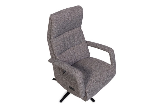 Image 1 of CV-142  fauteuil