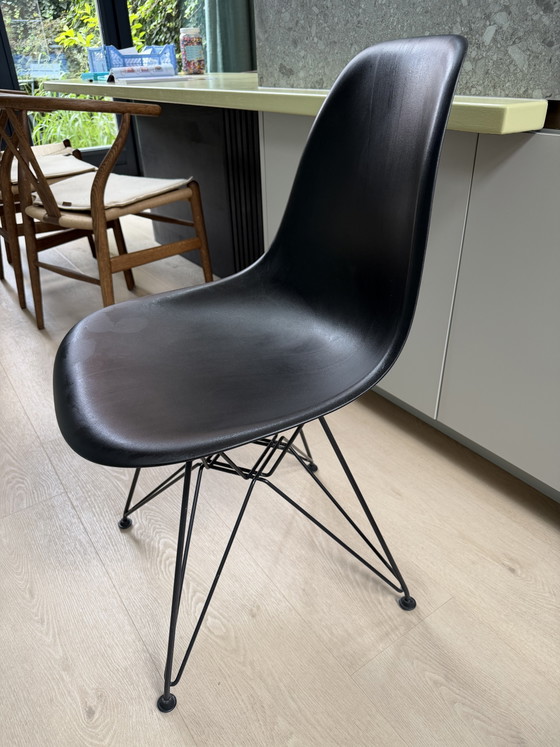 Vitra DSR Black – Dining chairs, Metal, Plastic (photo 8 of 9)