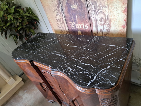 Image 1 of Buffet ancien, console murale, commode avec dessus en marbre 130x55cm et 100cm de haut.