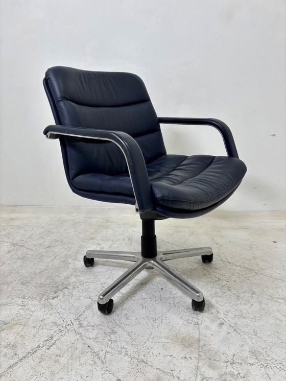 Image 1 of Canale Artifort