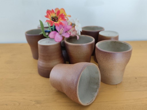 Juego de 10 tazas "Côtes de l'Armor" y una taza "Grès de France" – servies, Other