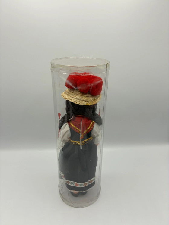 Vintage volkspop - Traditioneel kostuum - In de koker – Decoratieve objecten, Plastic (photo 3 of 5)