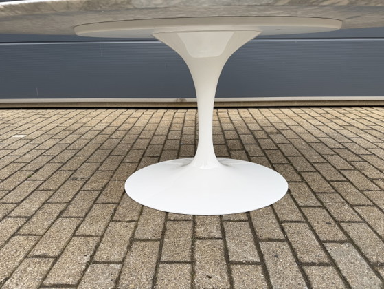 Image 1 of Originele ovale Knoll Tulip eettafel (198cm) Carrara marmer