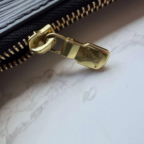 Louis Vuitton Matsy piel Epi negra – Otros bolsos, Vintage (photo 15 of 15)