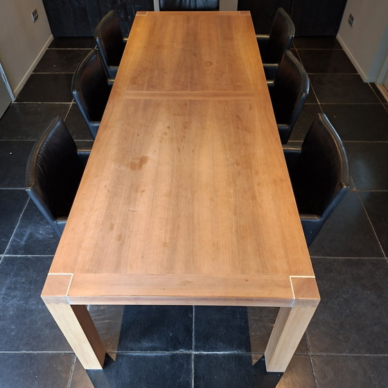 Image 1 of Malofancon dinning table, incl 8 leather chairs.