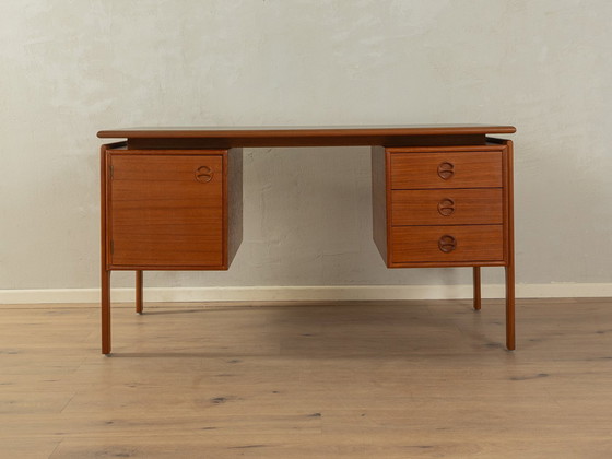 Image 1 of 1960s free-standing Desk by Arne Vodder
