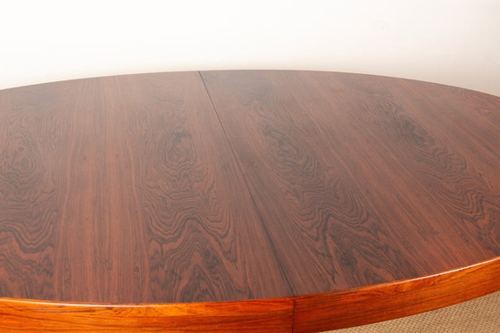 Image 1 of Grande tavolo da pranzo ovale estensibile in palissandro danese di Harry Østergaard per Randers Mobelfabrik 1960.