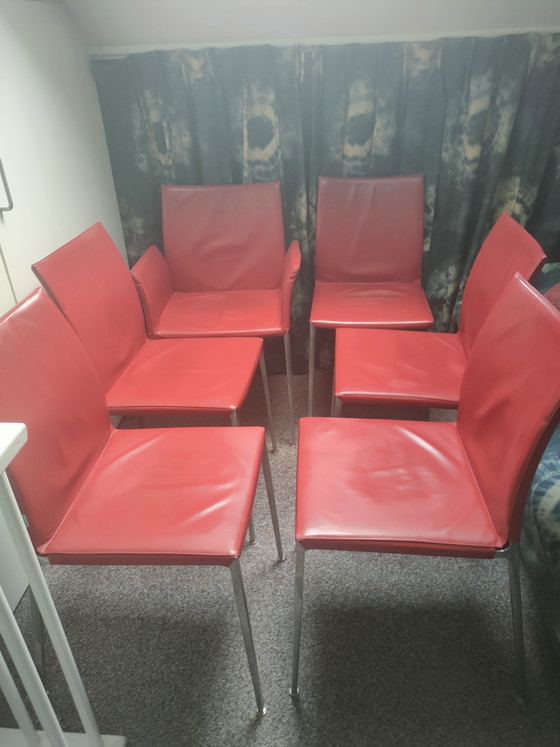 6x Zanotta Lia Chairs. 5 Without Armrests, 1 With Armrests, Dining chairs, Leather, Aluminium, Red (photo 5 of 5)