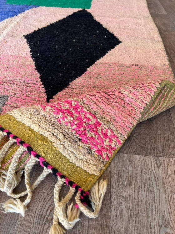 Tapis marocain blanc cassé à motifs colorés, 250cm x 150cm – Wool (photo 3 of 10)