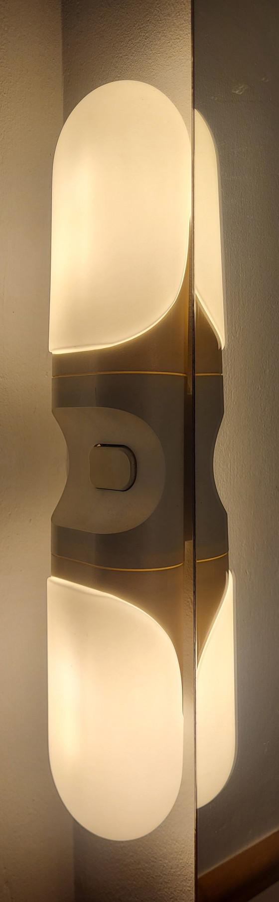 Image 1 of Lampade da parete per letto o bagno HP Midcentury