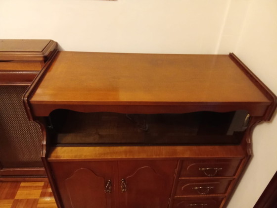 Classic wooden sideboard cabinet / display case in perfect condition, Artisan, Crystal, Brown (photo 6 of 6)