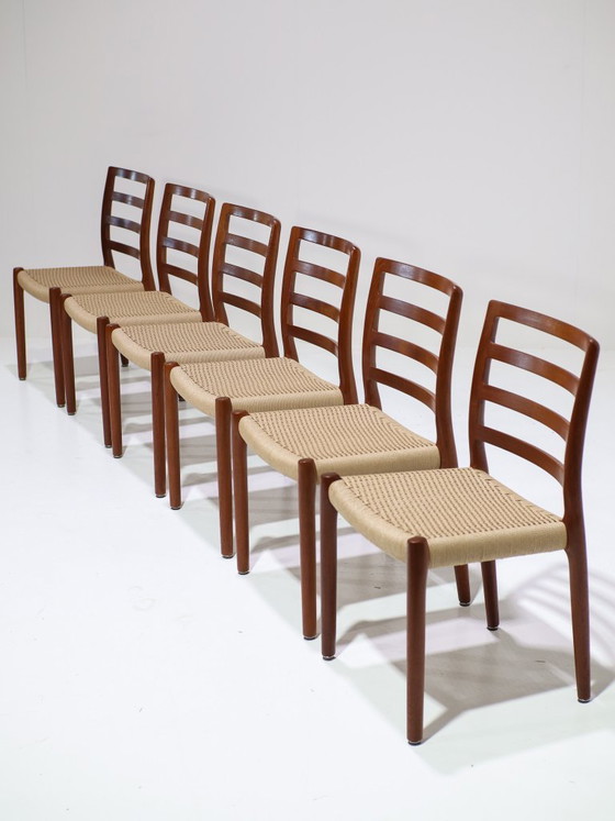 Image 1 of 6 chaises de salle à manger N.O. Møller modèle 85 en teck vintage