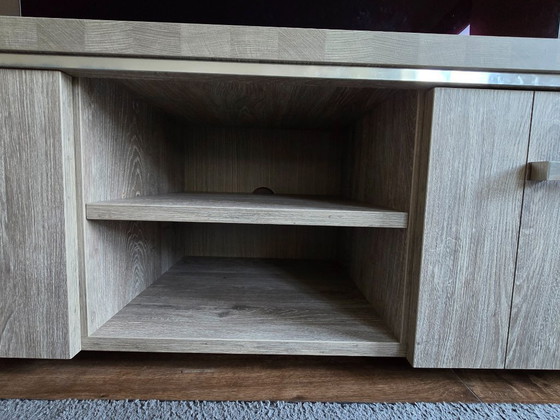 Image 1 of Mueble de TV moderno y robusto