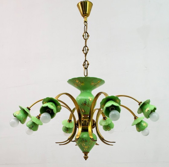 Image 1 of Lampadario italiano a 8 luci in porcellana e ottone in stile neoclassico, anni '60