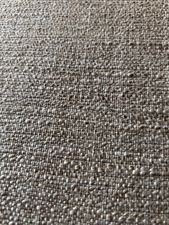 Image 1 of Mesa-puf hecha a mano NUEVA cubierta con hermosa tela