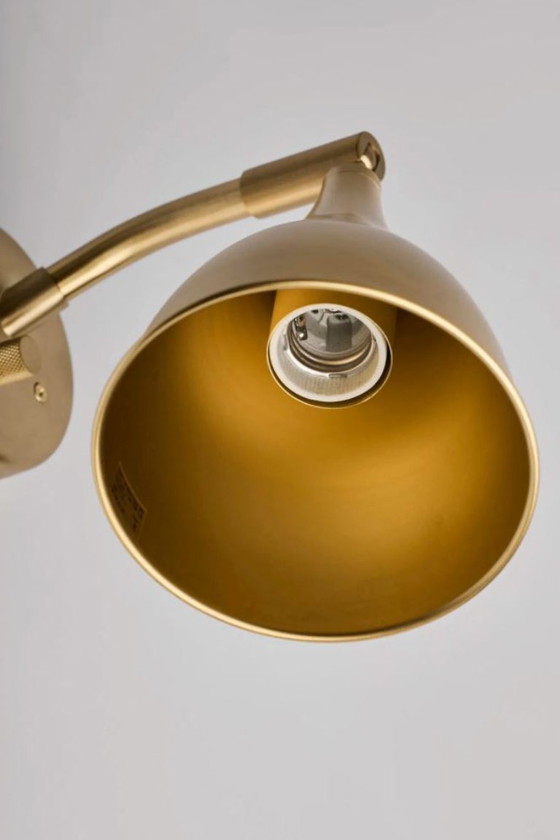 Image 1 of NORR11 – Applique Le Six – ottone – Ø12 cm