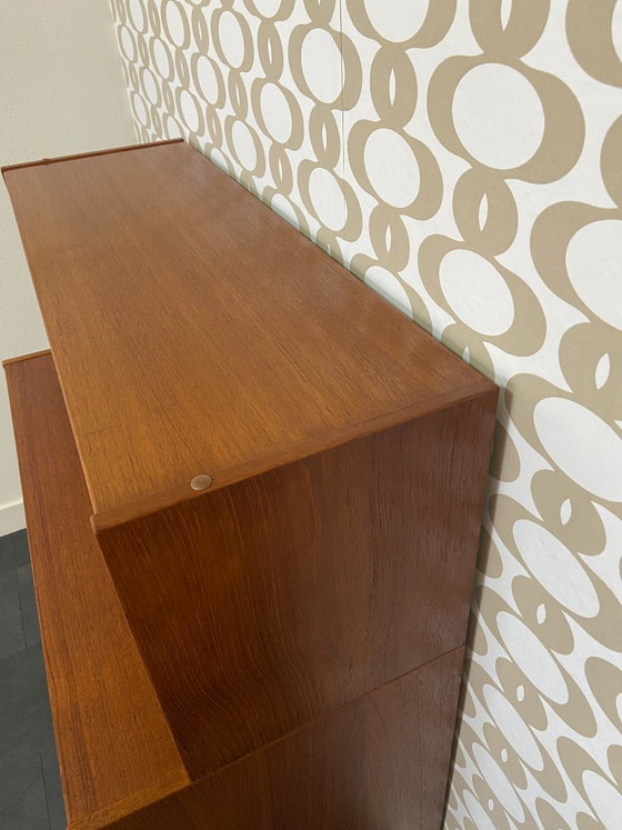 Image 1 of Kast met schuifdeuren, lade en opzetgedeelte van Aejm Møbler