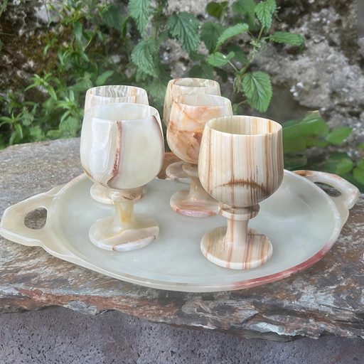 magnifique ensemble vintage de 5 verres à vin avec plat de service assorti