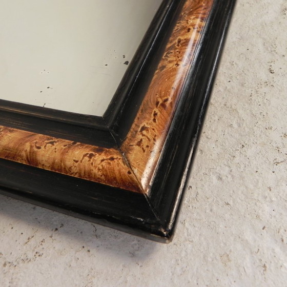 Louis Philippe mirror in faux burr walnut frame, 1917, Wood, Glass, Black, Klassiek (photo 5 of 9)