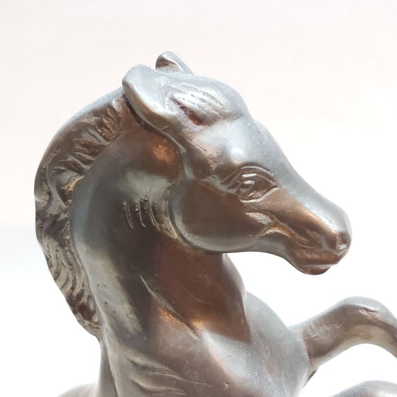 Scultura vintage in ottone di un cavallo impennato, Sculture, Rame, Marrone (foto 5 di 7)