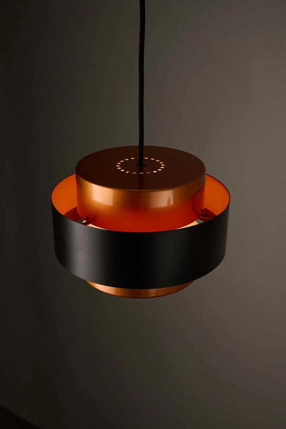 Suspension "Juno" en cuivre et noir par Jo Hammerborg pour Fog & Mørup, 1963, Plafonniers, Métal, Plastique (photo 2 sur 8)